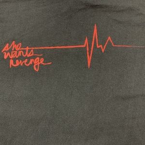 She wants revenge graphic tshirt 2XL
